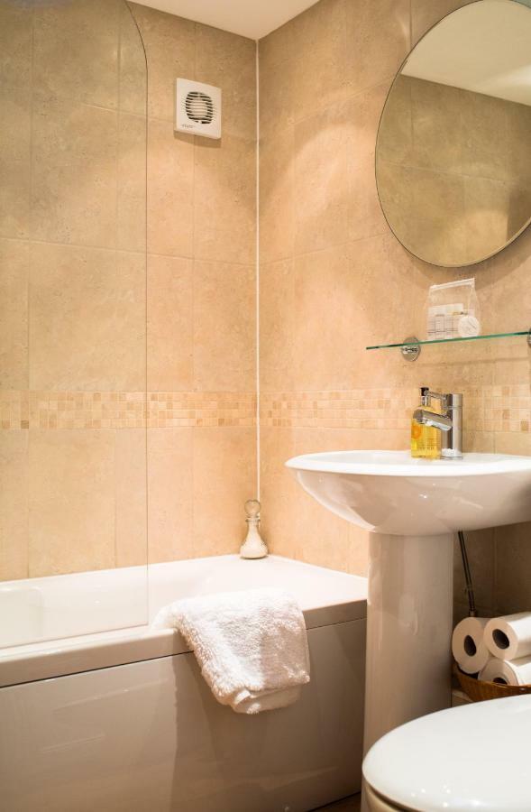 Cotswold Place Cirencester Ngoại thất bức ảnh